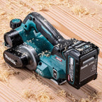 Rabot Makita KP001GZ03 40V MAX XGT AWS sans balais 82 mm dans mallette de transport Makpac Or